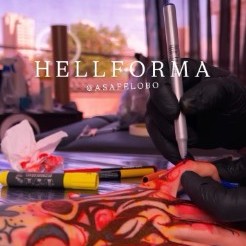Asafe desenhando freehand na pele, série Hellforma